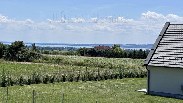 Eladó családi ház, Cserszegtomajon 227.3 M Ft, 5 szobás