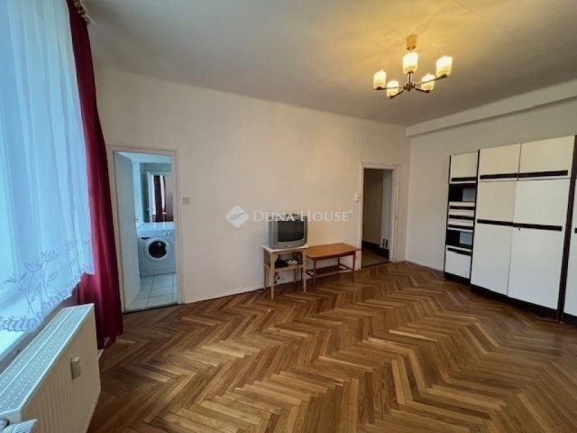 Eladó téglalakás, Budapesten, XIII. kerületben 57 M Ft, 1 szobás