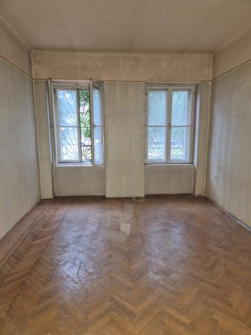 Eladó téglalakás, Budapesten, VIII. kerületben, Fiumei úton