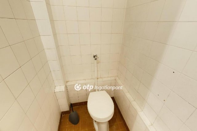 Kiadó üzlethelyiség, Gyenesdiáson 572 E Ft / hó