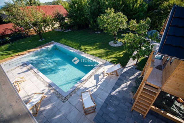 Eladó családi ház, Balatonalmádiban 499 M Ft, 6 szobás