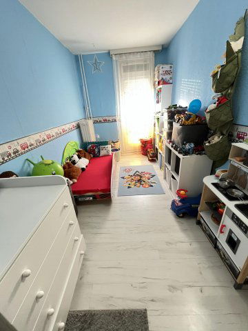 Eladó panellakás, Pécsett, Varsány utcában 39.9 M Ft, 2 szobás