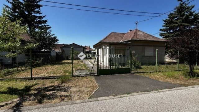 Eladó családi ház, Budapesten, XVII. kerületben 79.9 M Ft