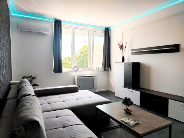 Kiadó téglalakás, albérlet, Debrecenben 280 E Ft / hó, 3 szobás