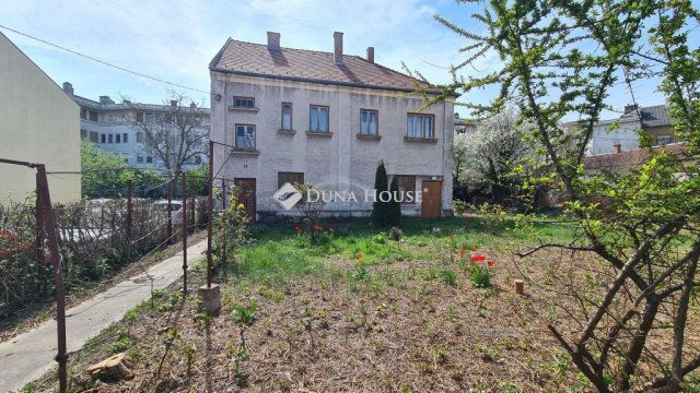 Eladó családi ház, Sopronban, Zsilip utcában 89.9 M Ft, 4 szobás