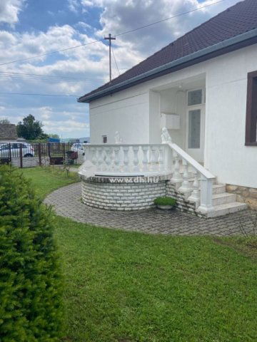 Eladó családi ház, Bonyhádon 67 M Ft, 3 szobás