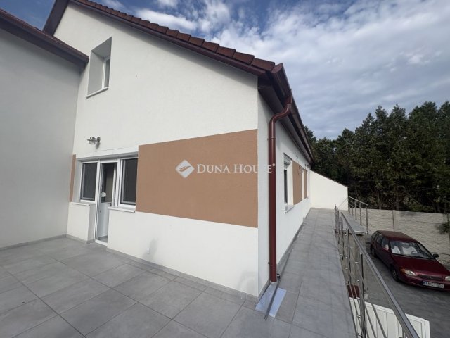 Kiadó téglalakás, albérlet, Győrött 280 E Ft / hó, 2 szobás
