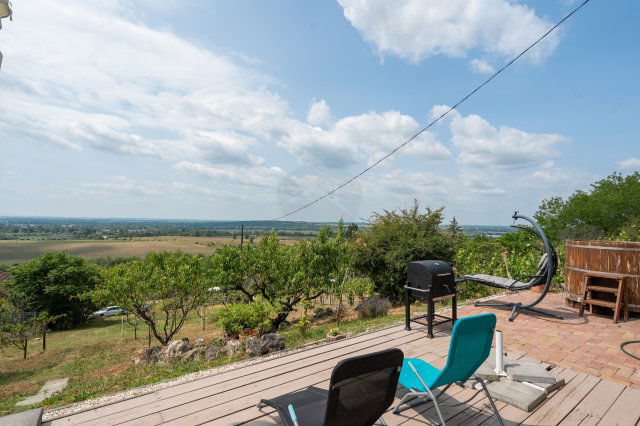 Eladó családi ház, Szomódon 14.9 M Ft, 1 szobás