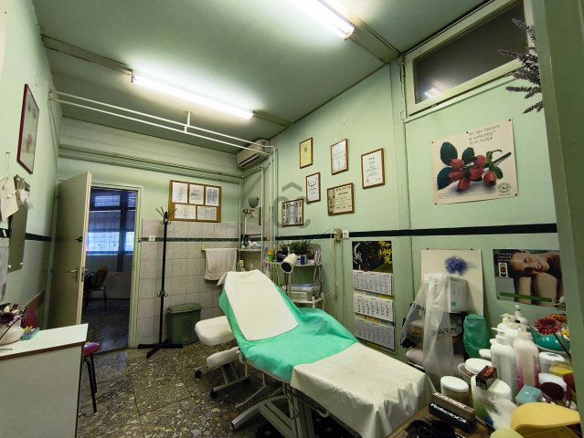 Eladó ipari ingatlan, Gyöngyösön 23 M Ft / költözzbe.hu