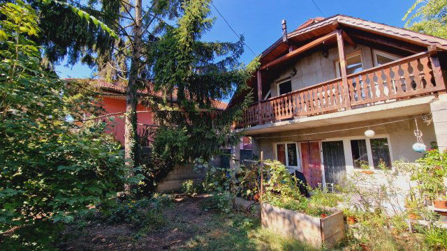 Eladó családi ház, Szigethalmon 85.9 M Ft, 6 szobás