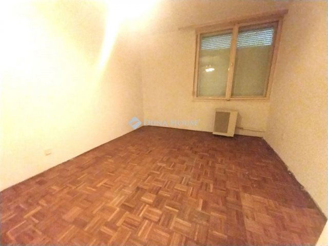 Eladó téglalakás, Gyöngyösön, Lokodi János utcában 21.5 M Ft