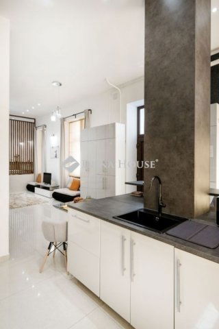 Eladó téglalakás, Budapesten, V. kerületben 117.36 M Ft