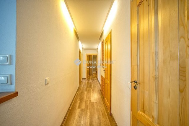 Eladó családi ház, Budapesten, XVIII. kerületben 140 M Ft