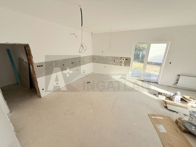 Eladó családi ház, Szegeden 108 M Ft, 4 szobás