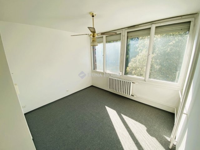 Eladó panellakás, Szombathelyen 36.9 M Ft, 2 szobás