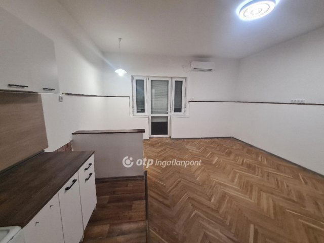 Eladó téglalakás, Budapesten, XIV. kerületben 66.9 M Ft