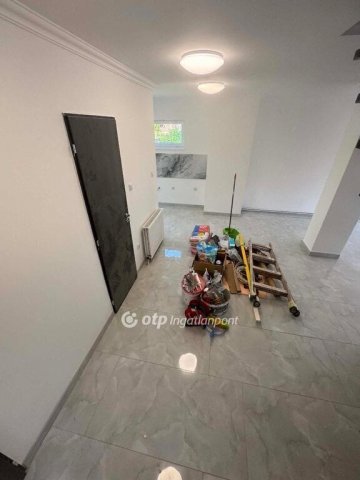 Eladó családi ház, Tápiószelén 59.9 M Ft, 3 szobás