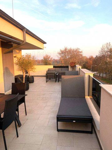 Eladó téglalakás, Zamárdiban 229 M Ft, 3 szobás