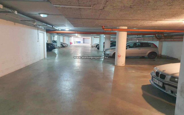 Kiadó garázs, Budapesten, XIII. kerületben, Szent László úton