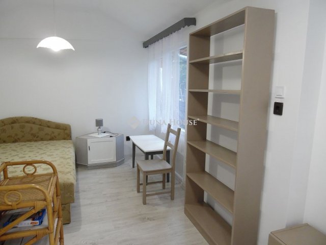 Kiadó családi ház, albérlet, Hajdúhadházon 90 E Ft / hó