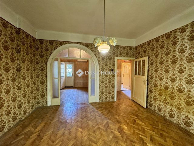 Eladó téglalakás, Budapesten, XI. kerületben, Karcag utcában