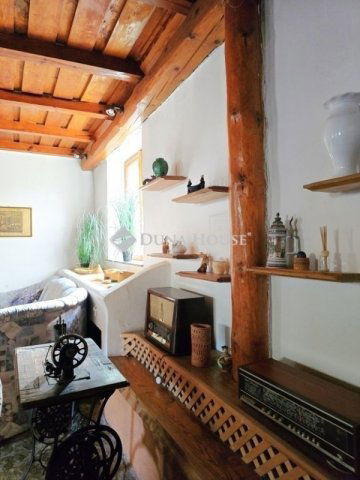 Eladó családi ház, Orfűn 119.5 M Ft, 8 szobás