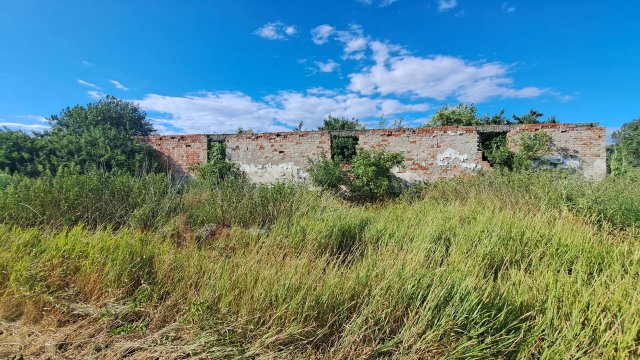 Eladó mezogazdasagi ingatlan, Hernádcécén 10 M Ft