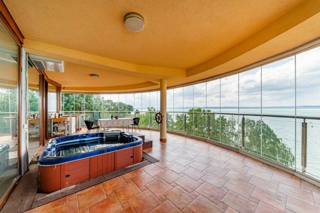 Kiadó téglalakás, albérlet, Siófokon 770 E Ft / hó, 3 szobás