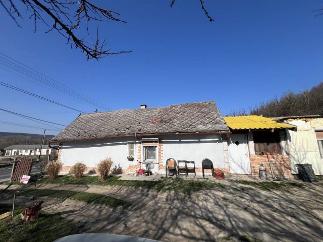 Eladó családi ház, Alcsútdobozon 24.9 M Ft, 2 szobás