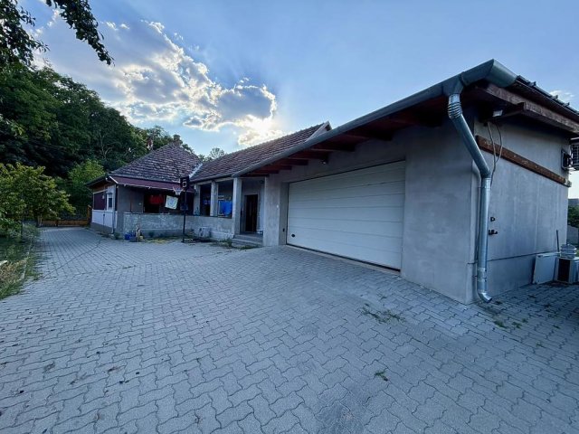Eladó családi ház, Vácrátóton 94.5 M Ft, 3 szobás