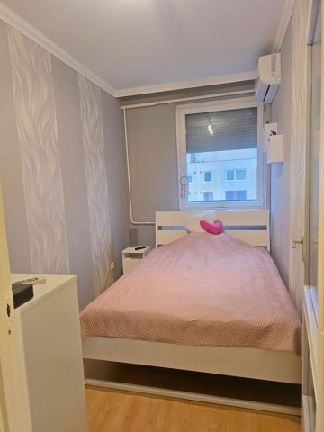 Eladó panellakás, Debrecenben, István úton 58.9 M Ft, 1+2 szobás