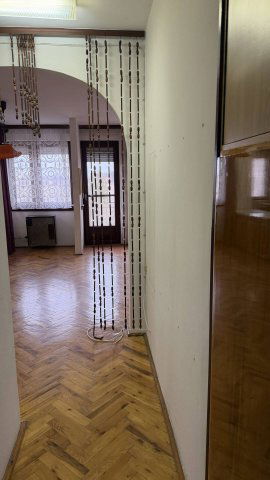 Eladó téglalakás, Baján 51.9 M Ft, 2+1 szobás