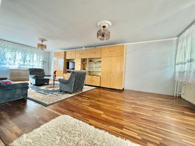 Eladó családi ház, Nyíregyházán 49.9 M Ft, 4 szobás