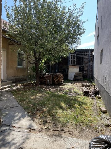 Eladó családi ház, Kapuváron 49.9 M Ft, 2 szobás