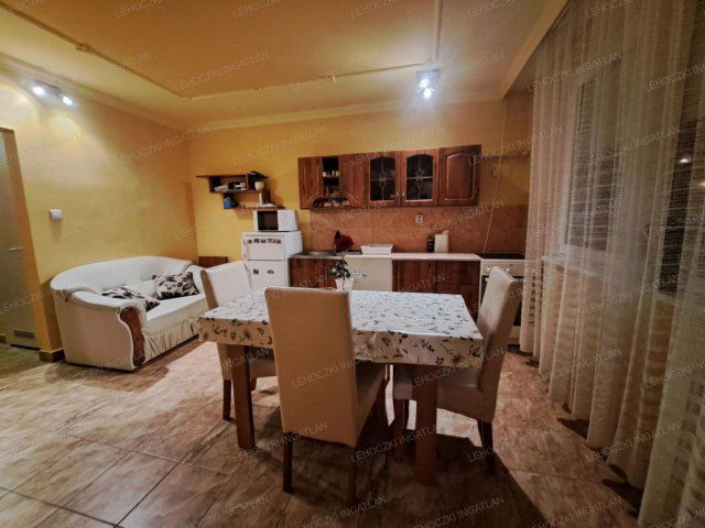 Eladó panellakás, Nyíregyházán 41.9 M Ft, 2 szobás