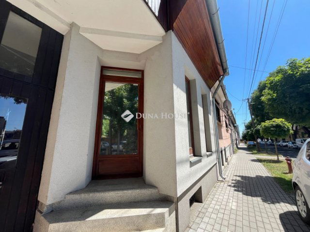 Eladó iroda, Szombathelyen, Sas utcában 23 M Ft