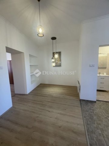 Eladó családi ház, Baján 39.9 M Ft, 1 szobás