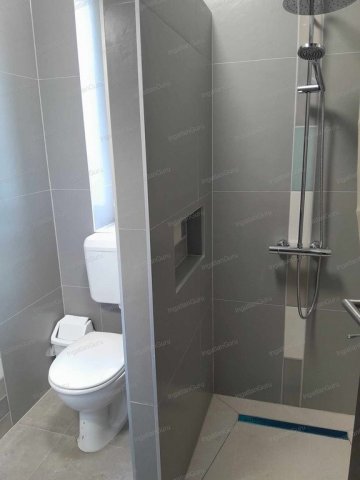 Kiadó családi ház, albérlet, Kecskeméten 120 E Ft / hó
