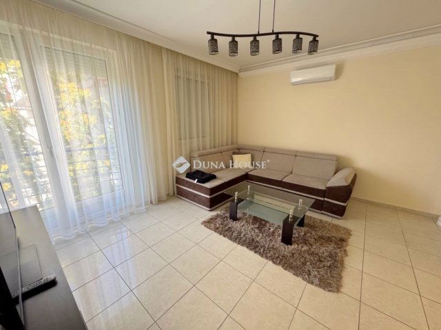 Kiadó téglalakás, albérlet, Nyíregyházán 200 E Ft / hó