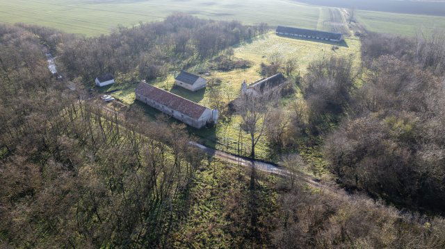 Eladó ipari ingatlan, Mezőfalván 98 M Ft / költözzbe.hu