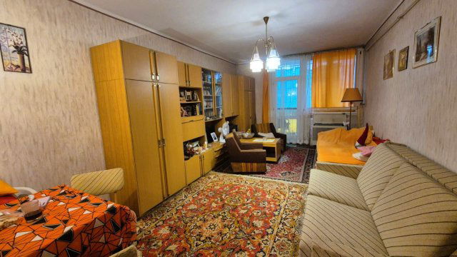 Eladó téglalakás, Kecskeméten, Rávágy téren 42.9 M Ft