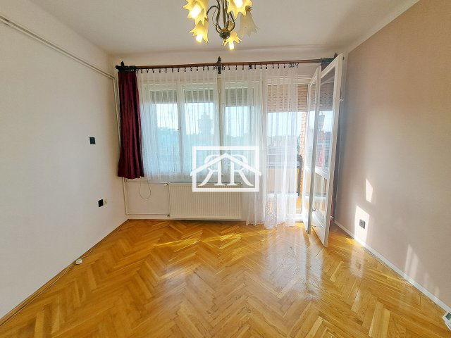 Kiadó téglalakás, albérlet, Szegeden, Juhász Gyula utcában