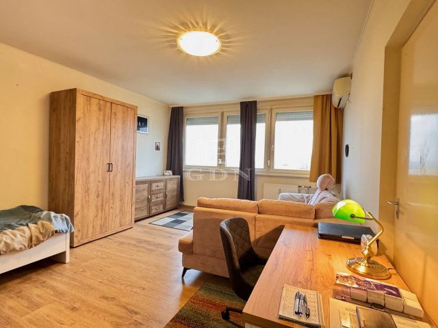 Eladó panellakás, Budapesten, XXI. kerületben 48.8 M Ft, 2 szobás