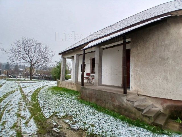 Eladó családi ház, Ácsteszéren 29.5 M Ft, 3 szobás