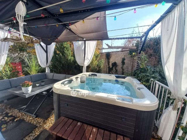 Eladó téglalakás, Budapesten, XV. kerületben 87 M Ft, 2+1 szobás