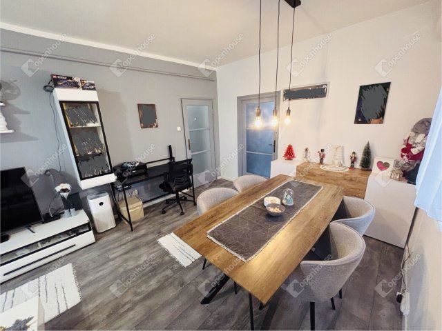 Eladó téglalakás, Szombathelyen 42.5 M Ft, 2 szobás