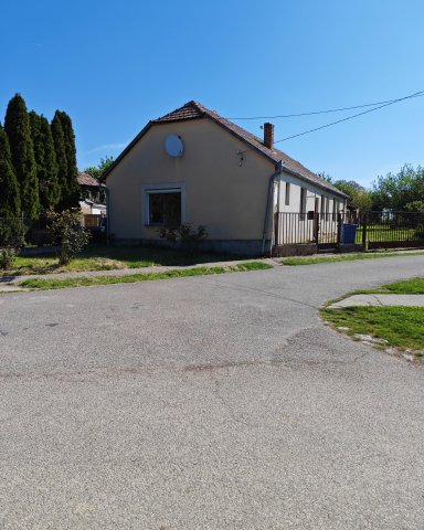 Eladó családi ház, Vokányon 15.9 M Ft, 3 szobás