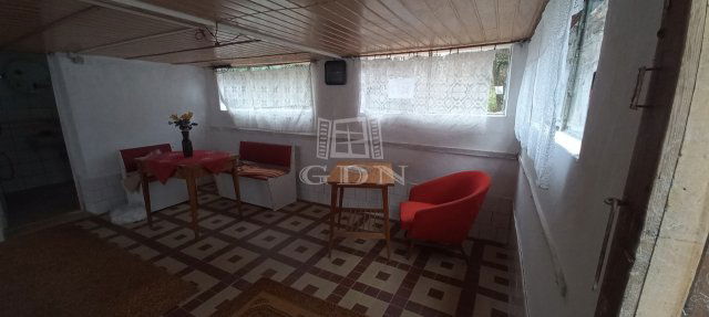 Eladó nyaraló, Baján 11 M Ft, 2 szobás / költözzbe.hu