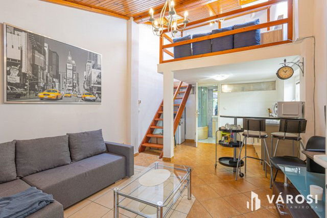 Eladó téglalakás, Szegeden 39.9 M Ft, 2 szobás