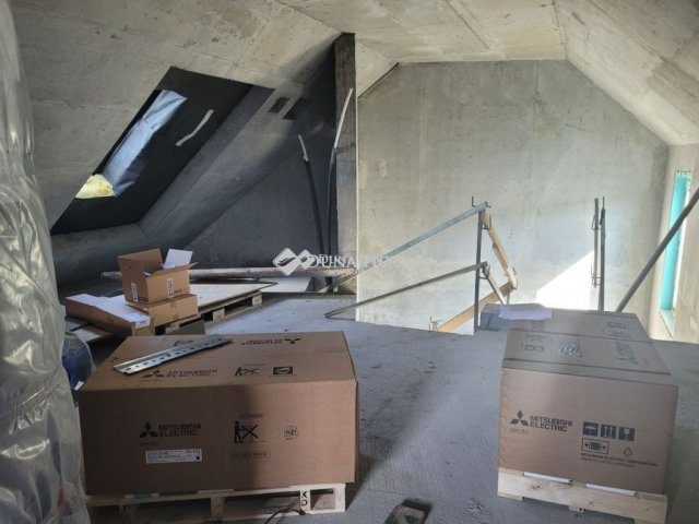 Eladó családi ház, Budapesten, XV. kerületben 800 M Ft